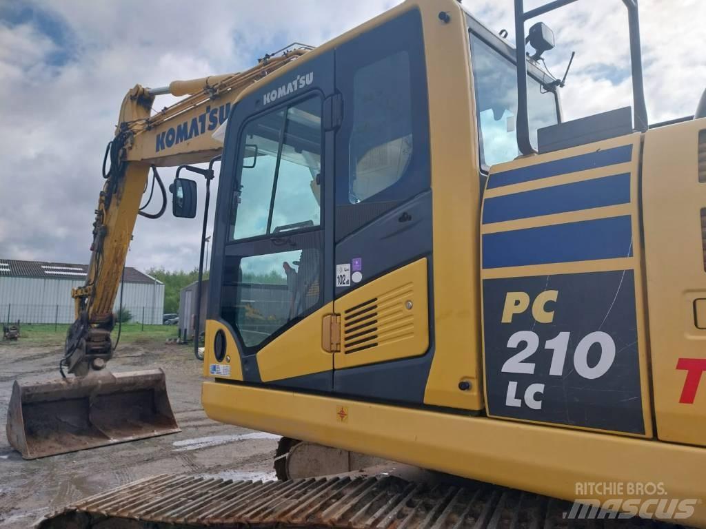 Komatsu PC210LC-10 Kāpurķēžu ekskavatori