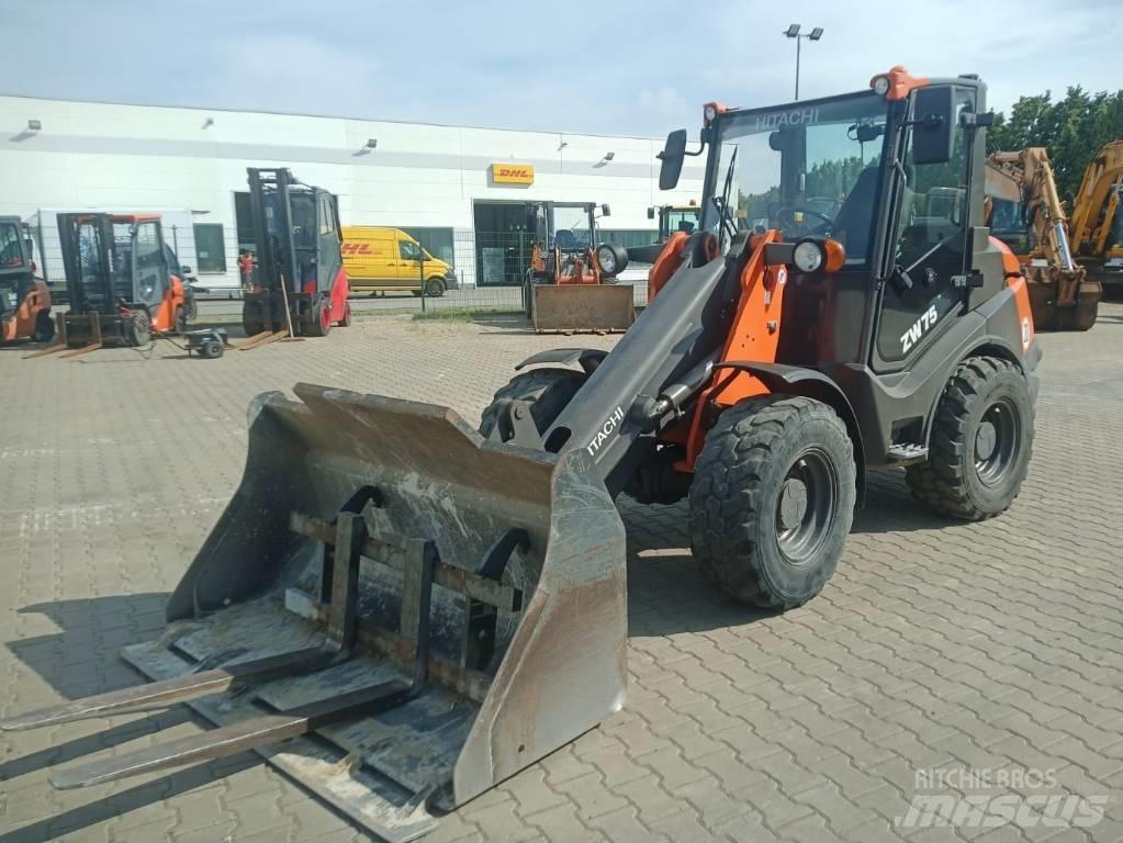 Hitachi ZW 75 Iekrāvēji uz riteņiem