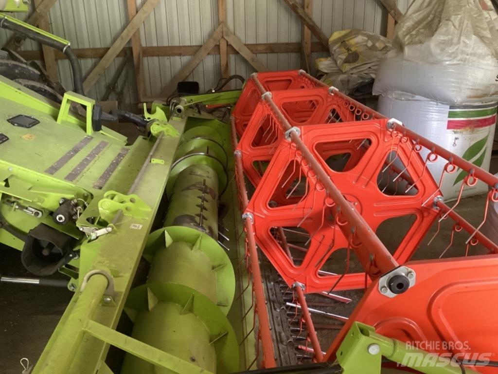 CLAAS Avero 160 Ražas novākšanas kombaini