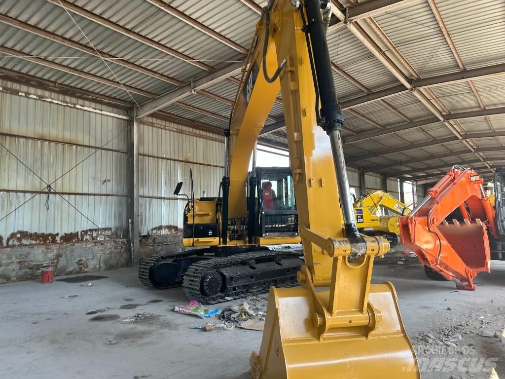 CAT 320 D Kāpurķēžu ekskavatori