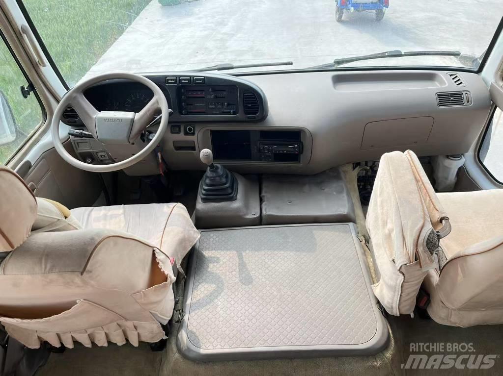Toyota Coaster Bus Mikroautobusi