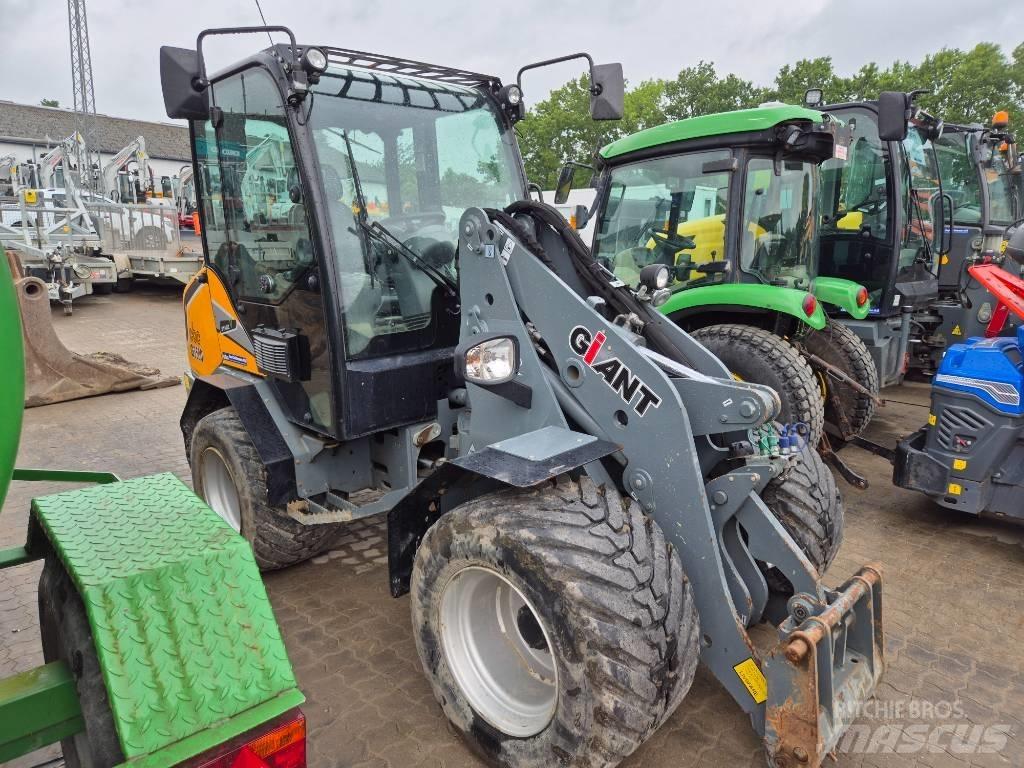 GiANT G3500 Mini iekrāvēji