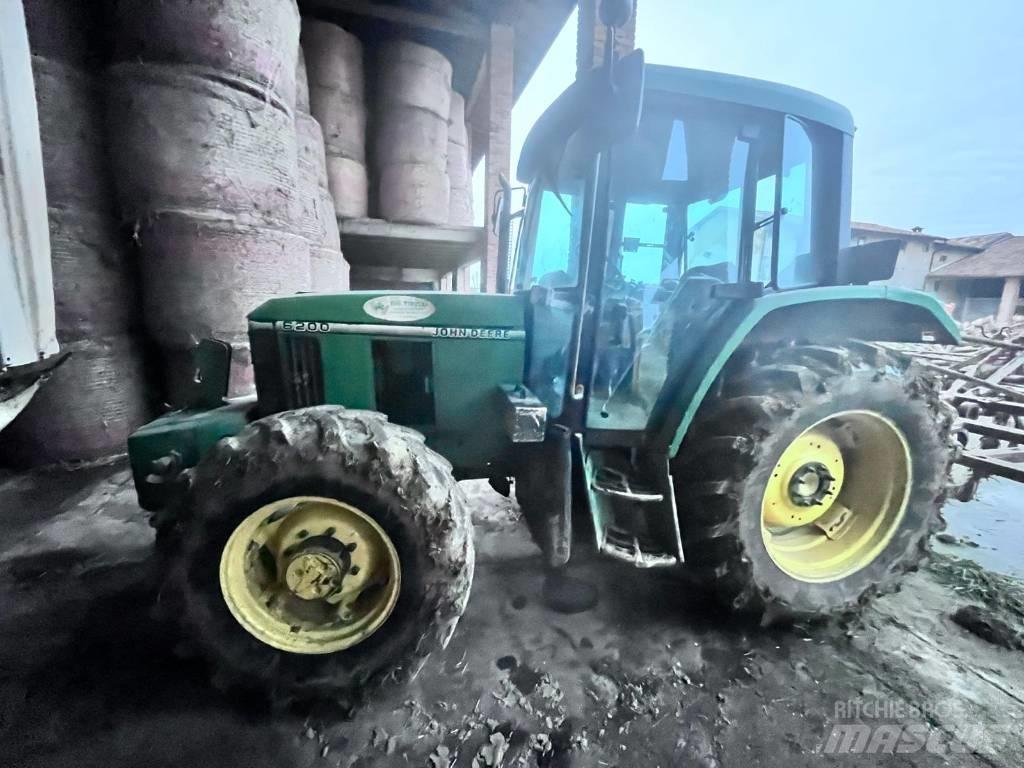 John Deere 6200 Traktori