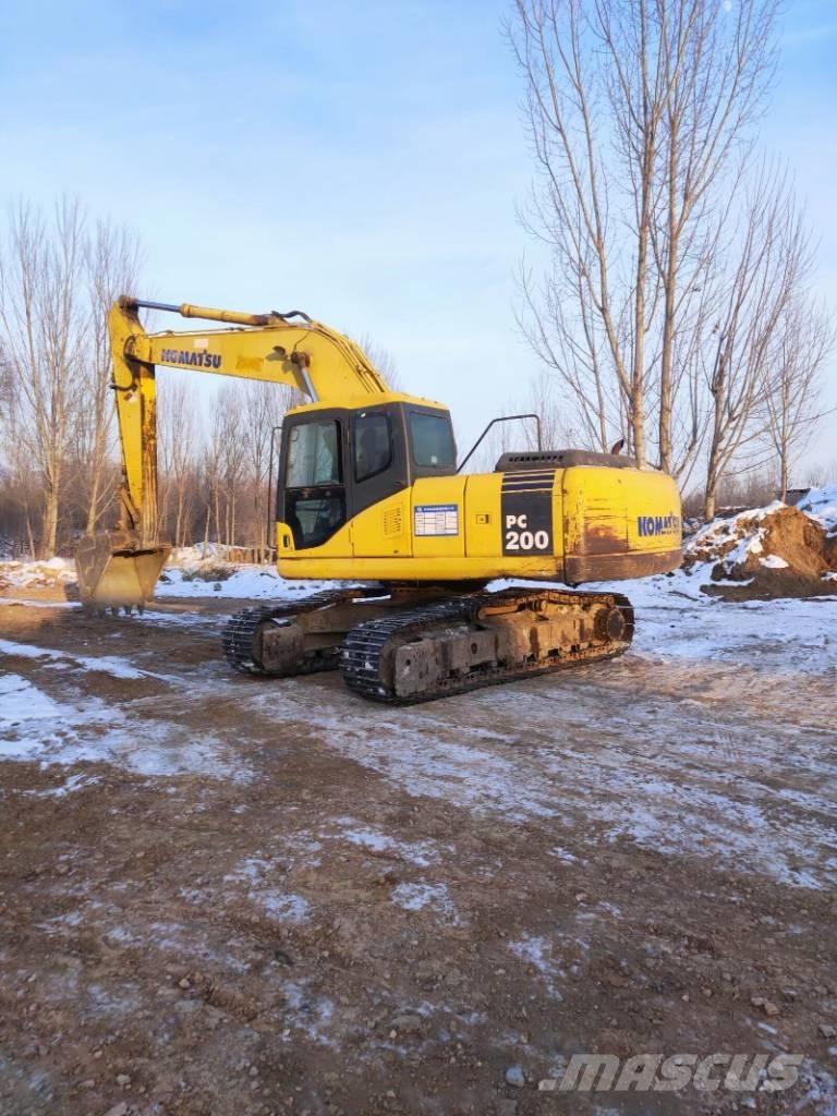 Komatsu pc200-7 Kāpurķēžu ekskavatori