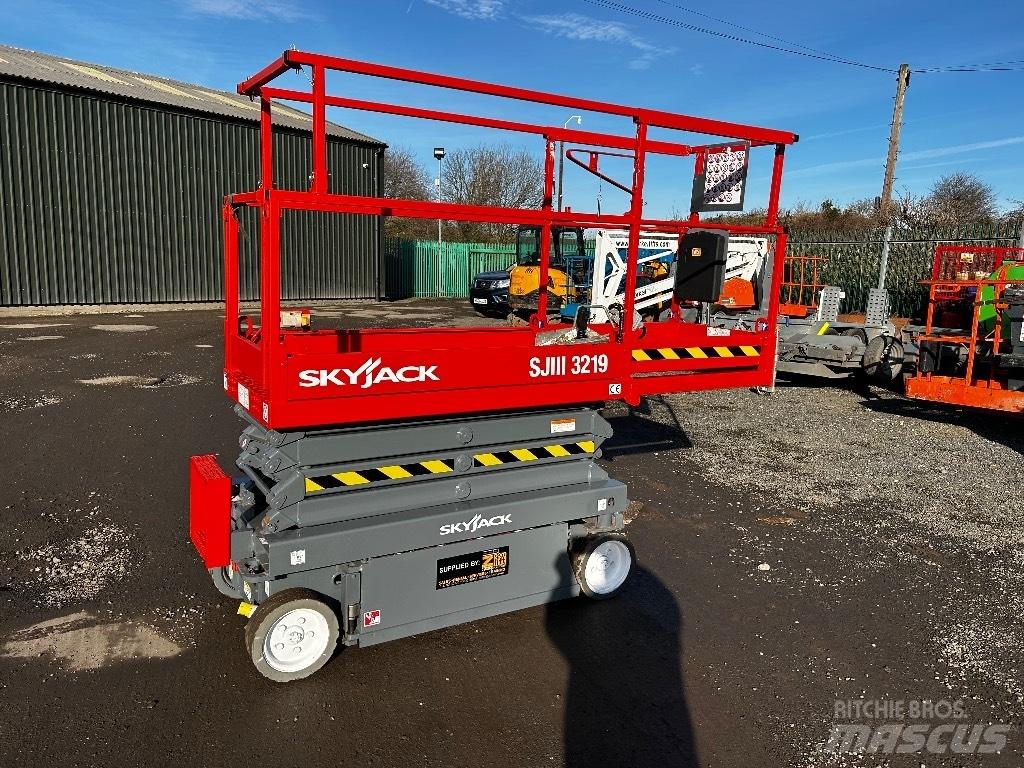 SkyJack SJ 3219 Šķerveida pacēlāji