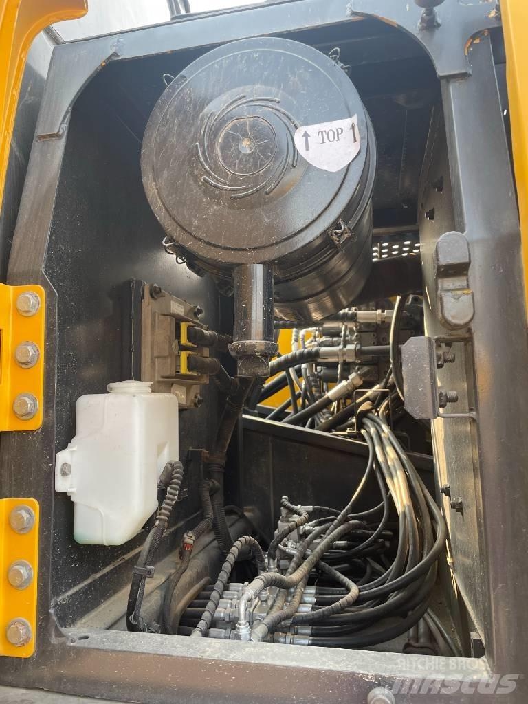 Volvo EC 210 Kāpurķēžu ekskavatori