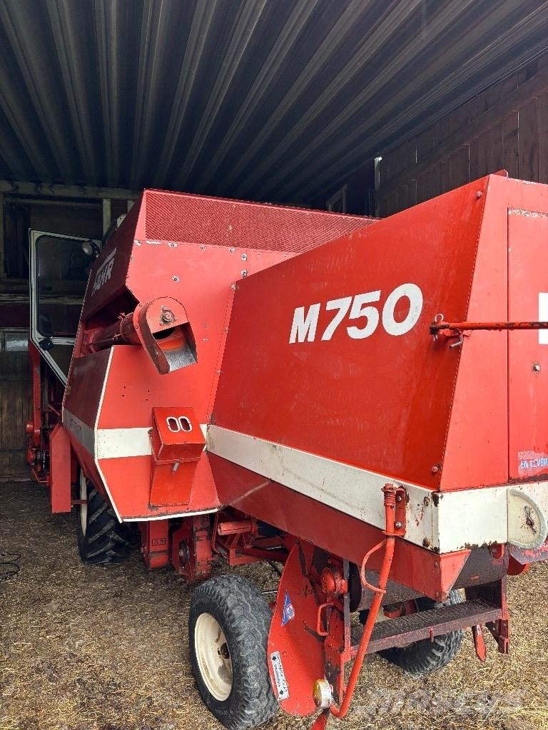 Deutz M750 Ražas novākšanas kombaini