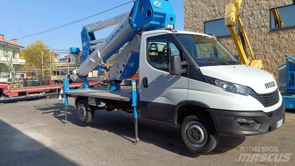 Socage 20D Pacēlāji uz automašīnas bāzes