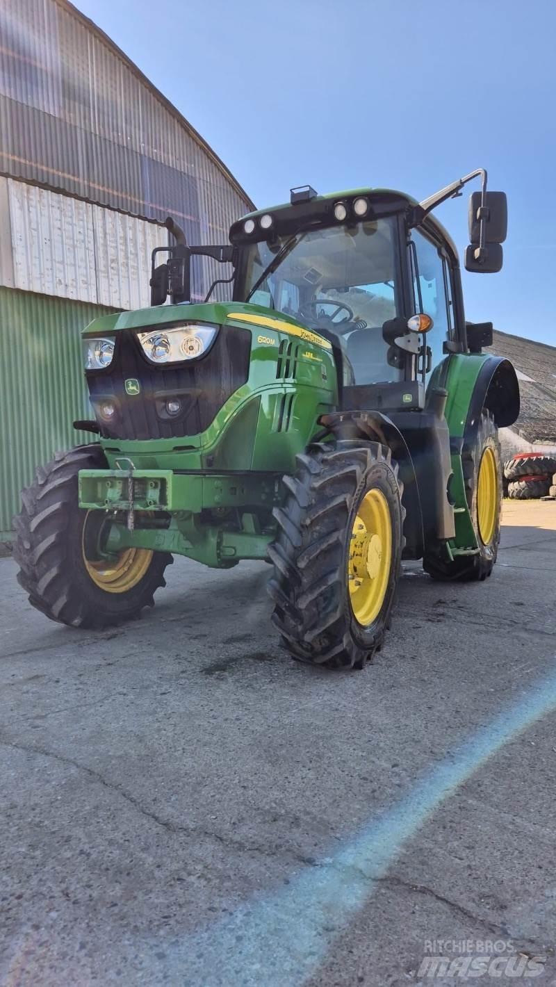 John Deere 6120 M Traktori