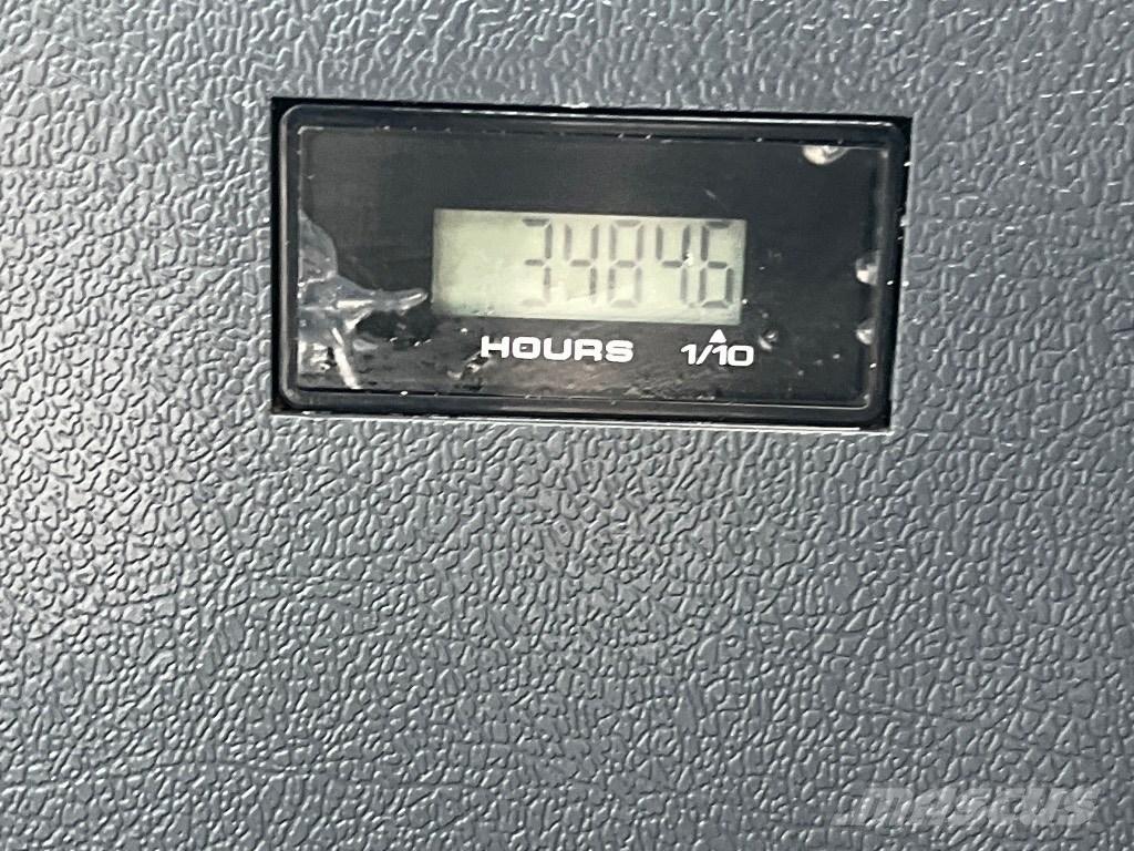 Hyundai HX 210 AL Kāpurķēžu ekskavatori