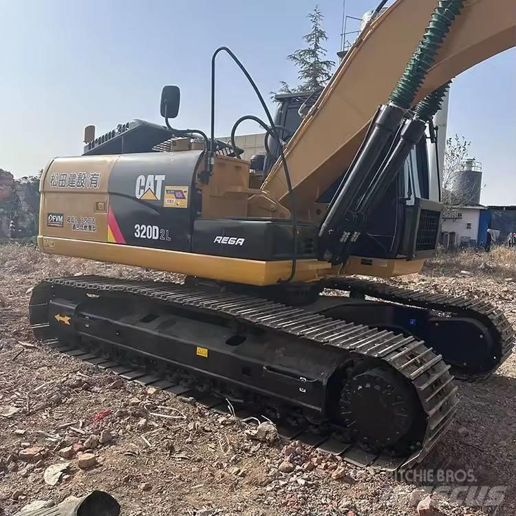 CAT 320 D2L Kāpurķēžu ekskavatori