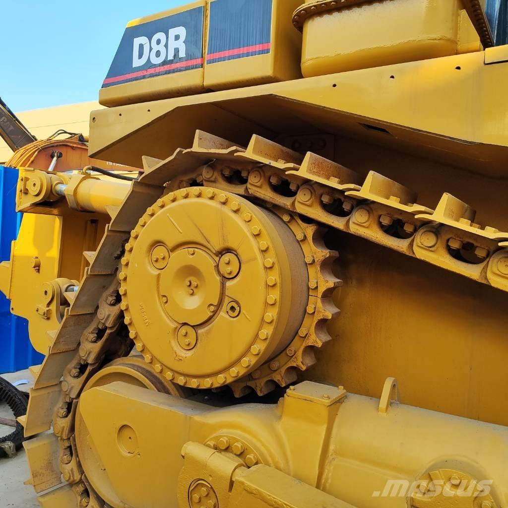 CAT D 8 R Kāpurķēžu buldozeri