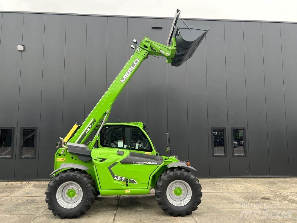 Merlo TF42.7TT-136 Teleskopiskie manipulatori