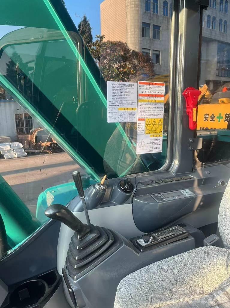 Kobelco SK75-8 Kāpurķēžu ekskavatori