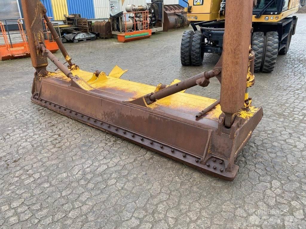CAT D65 PX Naži