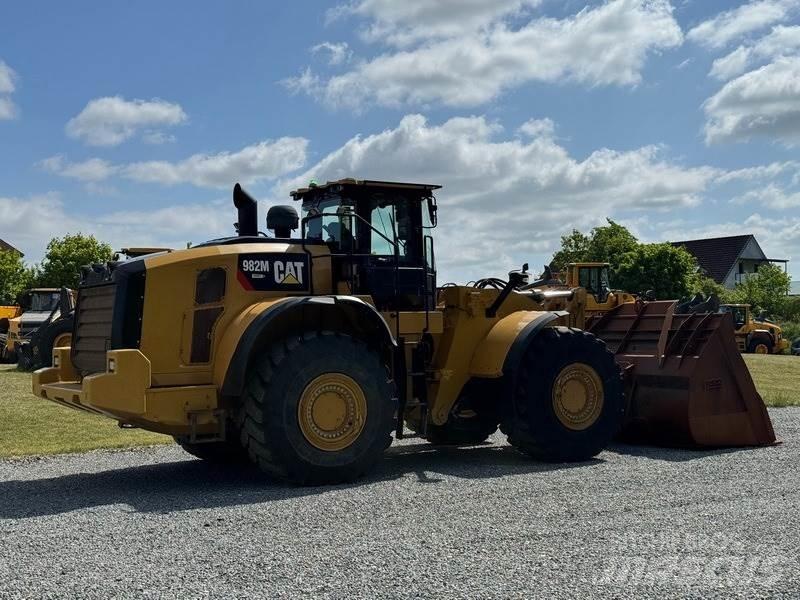 CAT 982 M Iekrāvēji uz riteņiem