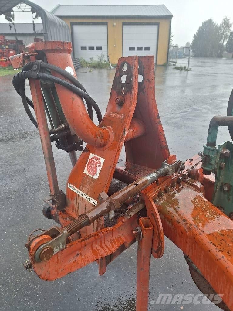 Kverneland W2 Maiņvērsējarkli