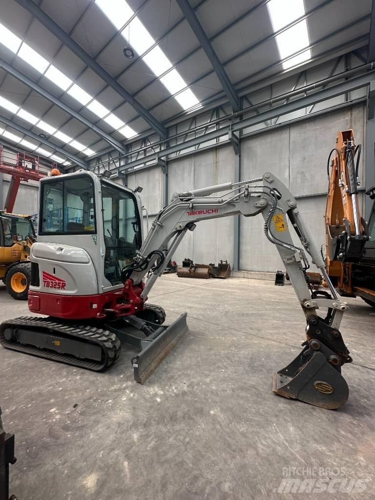 Takeuchi TB 325 R Mini ekskavatori < 7 t