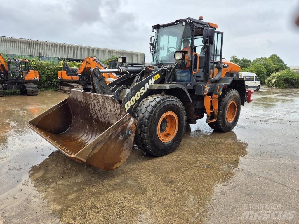 Doosan DL 250-7 Iekrāvēji uz riteņiem