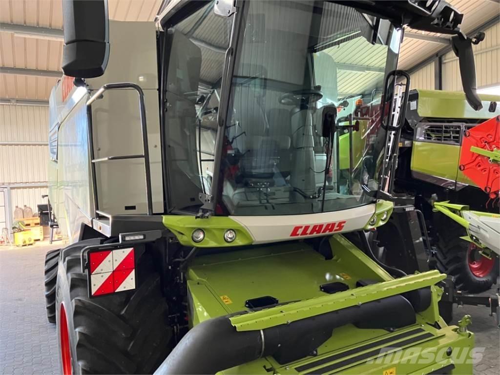 CLAAS TRION 730 Ražas novākšanas kombaini