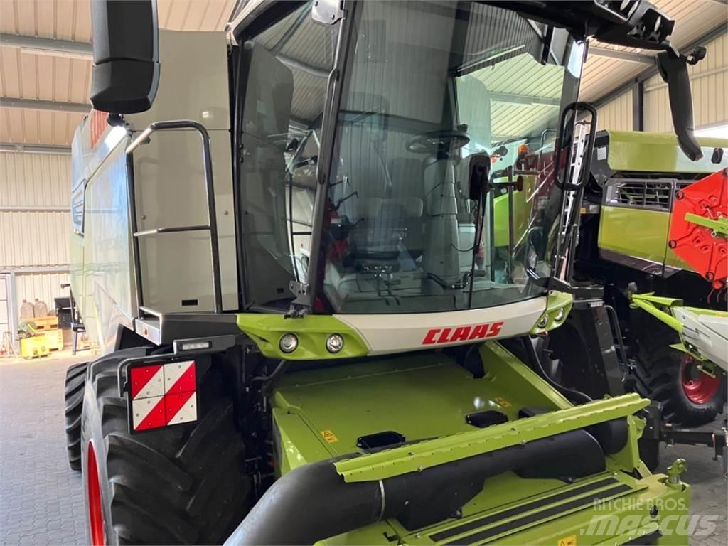 CLAAS TRION 730 Ražas novākšanas kombaini