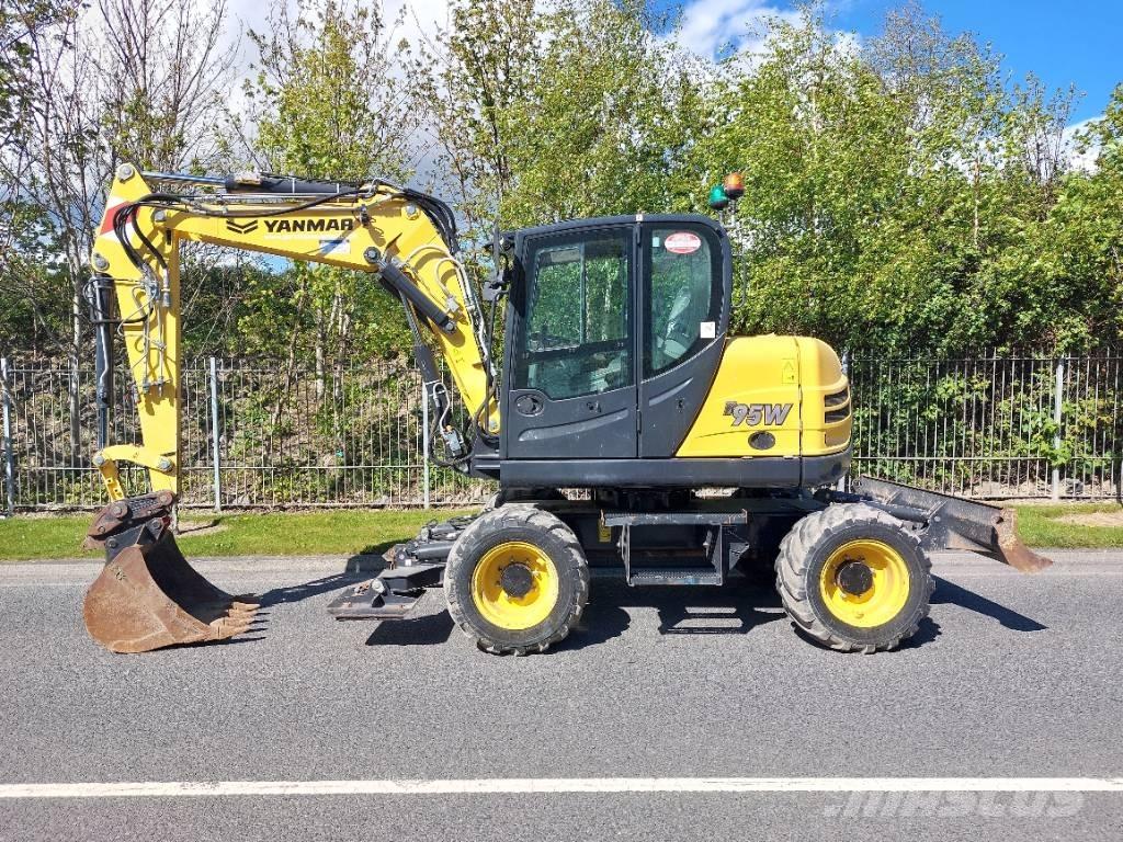 Yanmar B95W Ekskavatori uz riteņiem