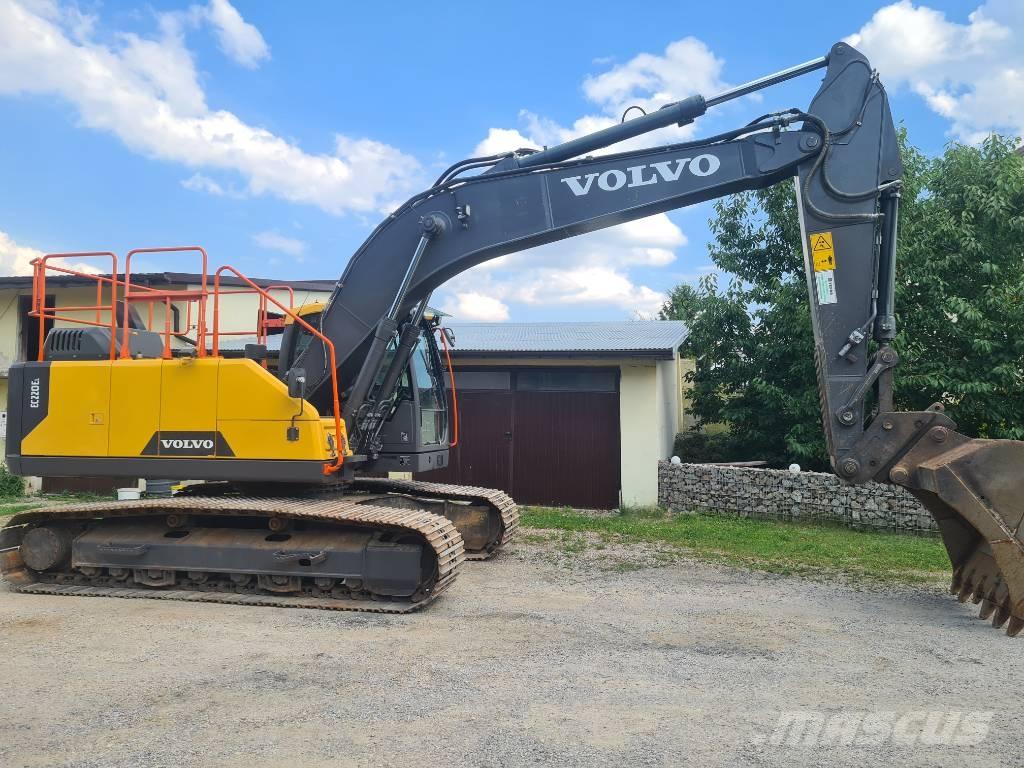 Volvo EC 220 E Kāpurķēžu ekskavatori