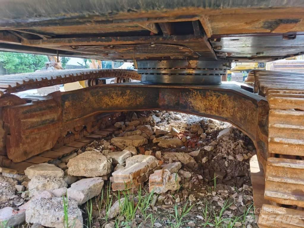 Hyundai 330lc-9s Vidēja lieluma ekskavatori 7 t - 12 t