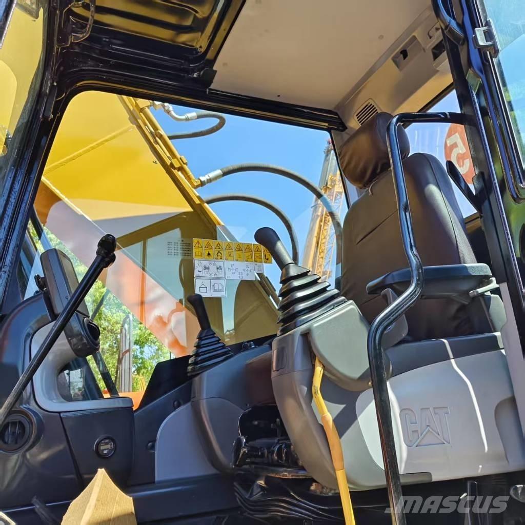 CAT 320 D Kāpurķēžu ekskavatori