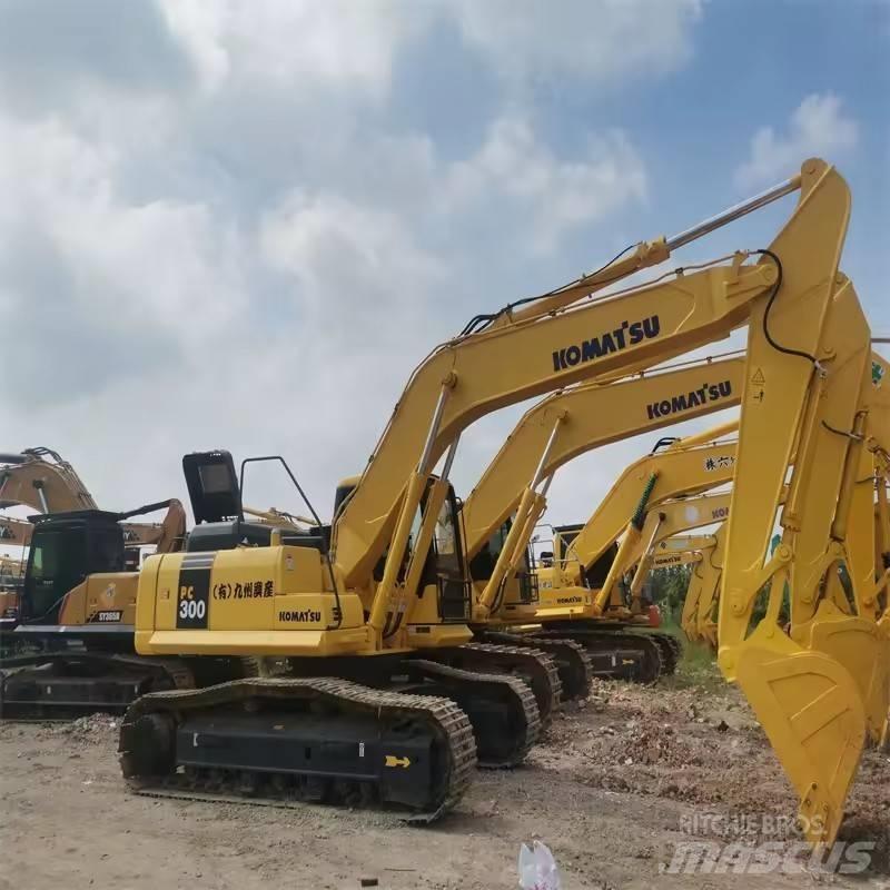 Komatsu PC 300 Kāpurķēžu ekskavatori