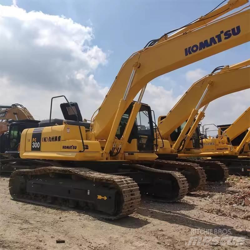 Komatsu PC 300 Kāpurķēžu ekskavatori