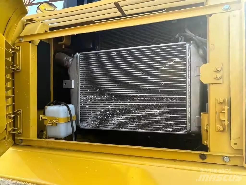 Komatsu PC 300 Kāpurķēžu ekskavatori