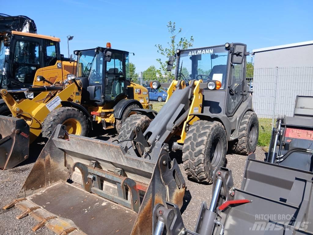 Mecalac AX 1000 Iekrāvēji uz riteņiem