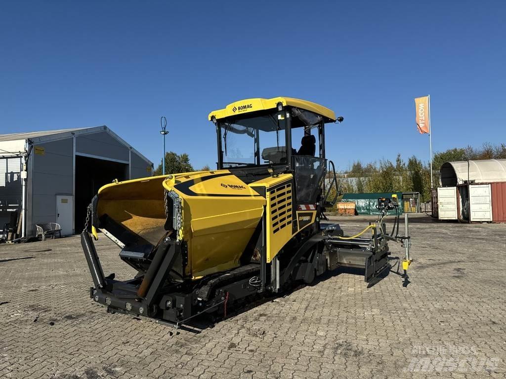 Bomag BF 300 C-2 Asfalta klājēji