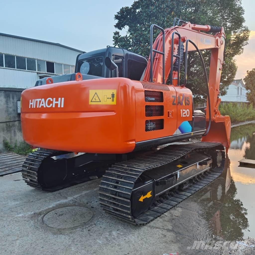 Hitachi ZX 120 Kāpurķēžu ekskavatori