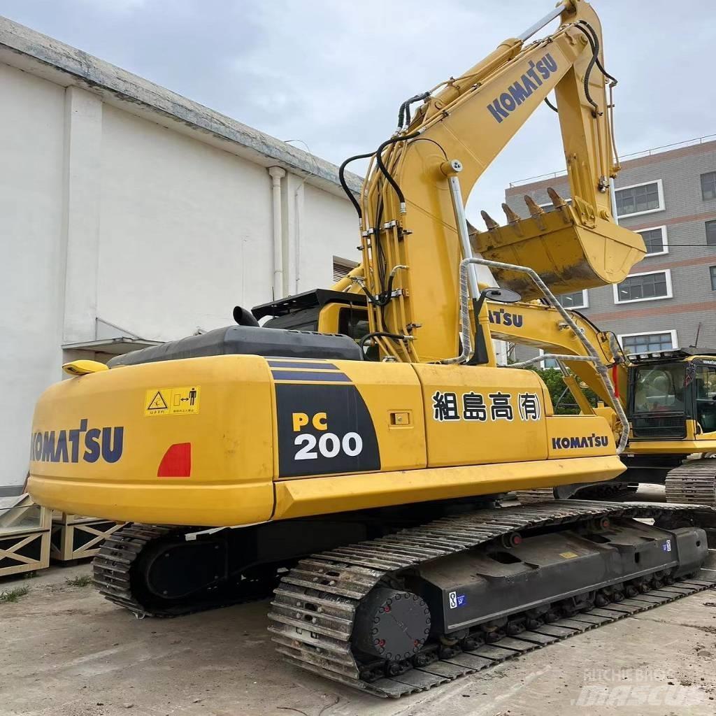 Komatsu PC 200-8N1 Kāpurķēžu ekskavatori