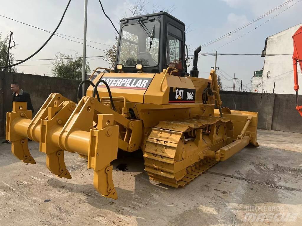 CAT D6G Kāpurķēžu buldozeri