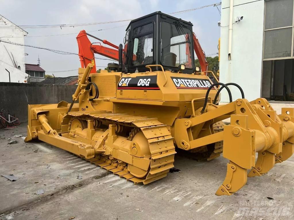 CAT D6G Kāpurķēžu buldozeri
