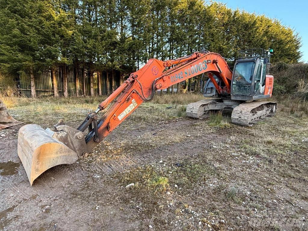 Hitachi ZX225USRLC-3 Kāpurķēžu ekskavatori