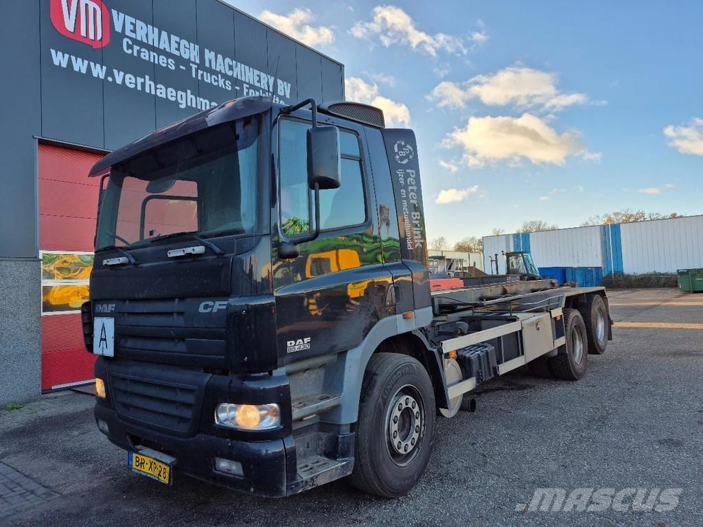 DAF 85.430 Treileri ar āķi