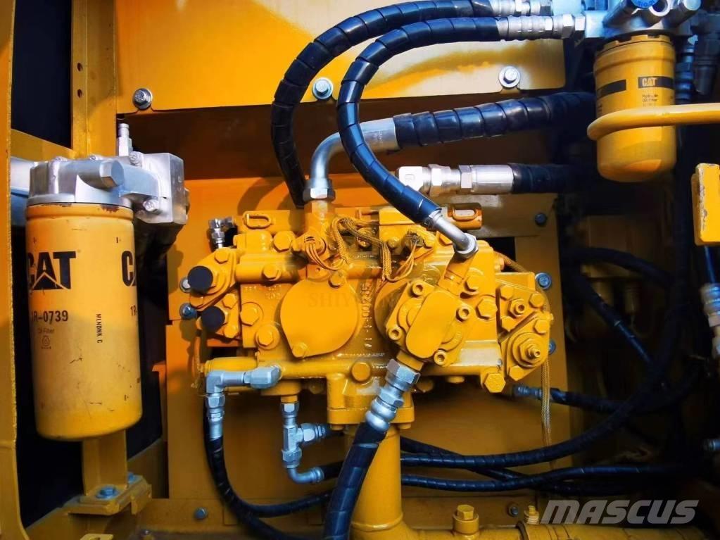 CAT 315D Kāpurķēžu ekskavatori