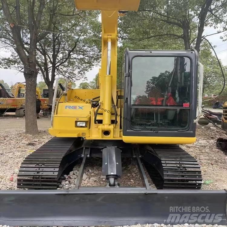Komatsu 70-8 Kāpurķēžu ekskavatori