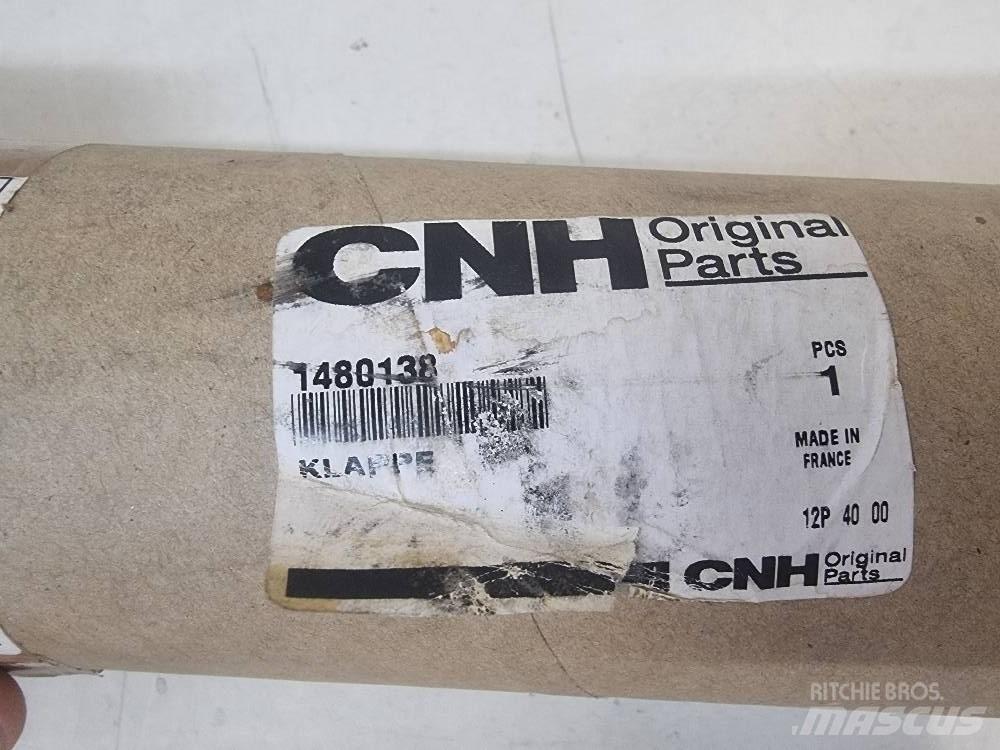O&K RH/MH  1480138 Kabīnes un interjers