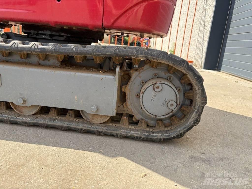 Takeuchi TB 210 R Mini ekskavatori < 7 t