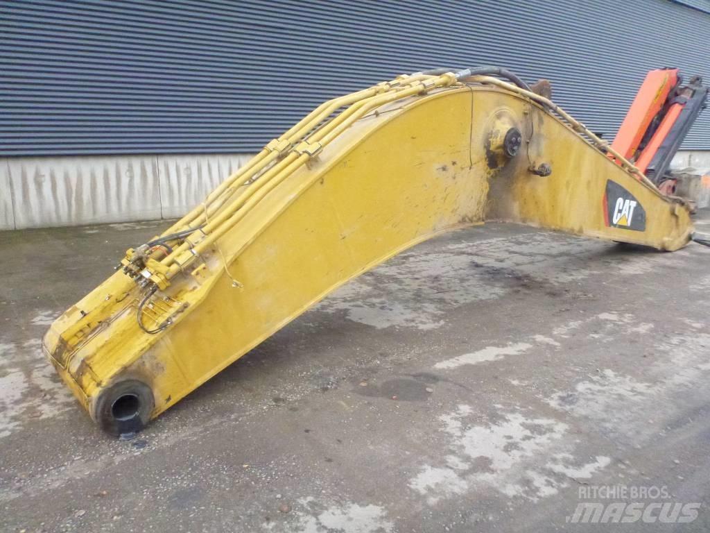 CAT 374 D, 297-7355 Strēles un kausi