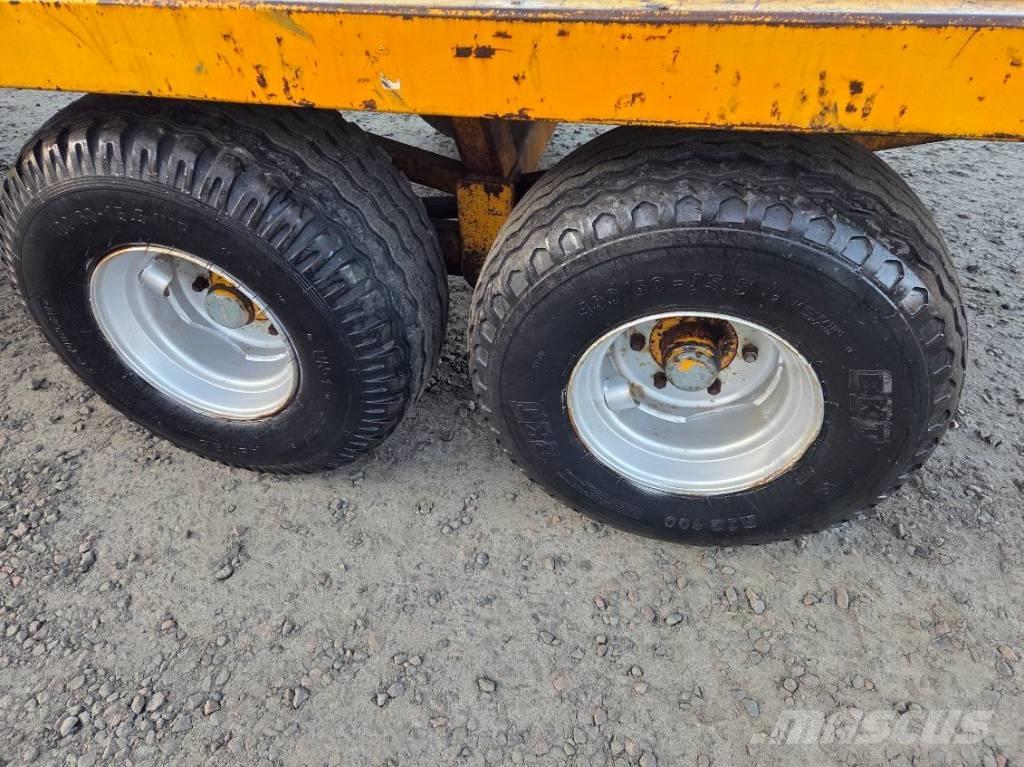 Dalum Rundbalsvagn Ķīpu treileri