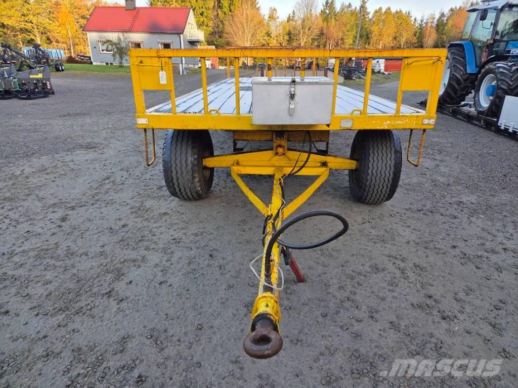 Dalum Rundbalsvagn Ķīpu treileri