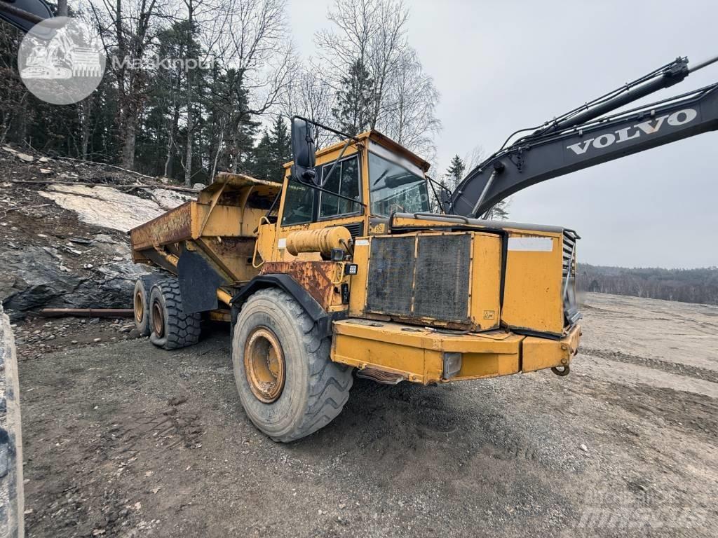 Volvo A 25 C Artikulētie pašizgāzēji