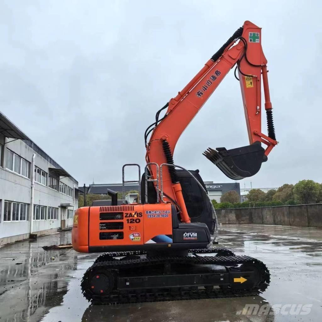 Hitachi ZX 120 Kāpurķēžu ekskavatori