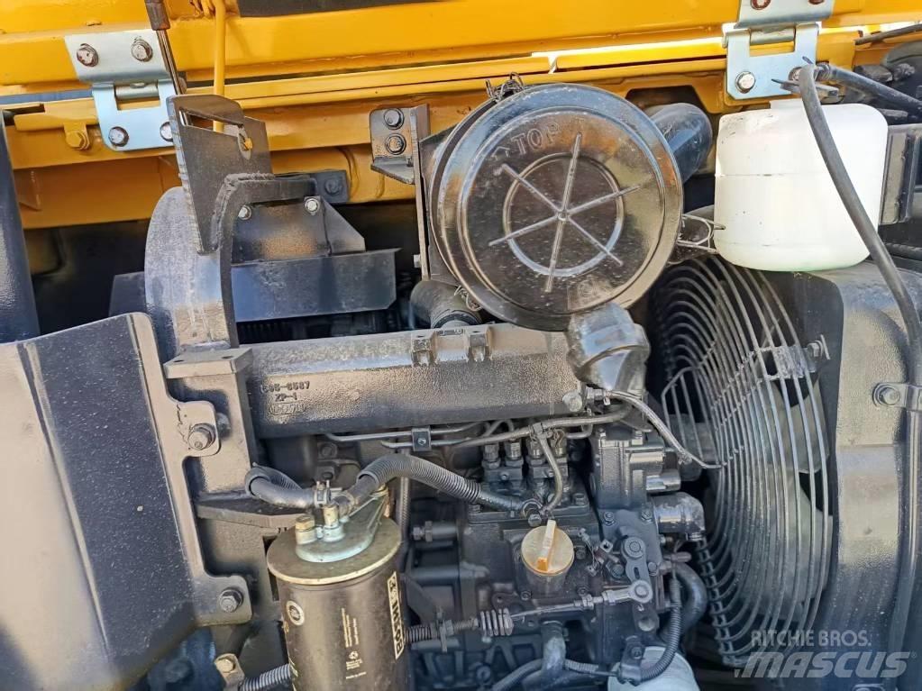 Komatsu PC56 Kāpurķēžu ekskavatori